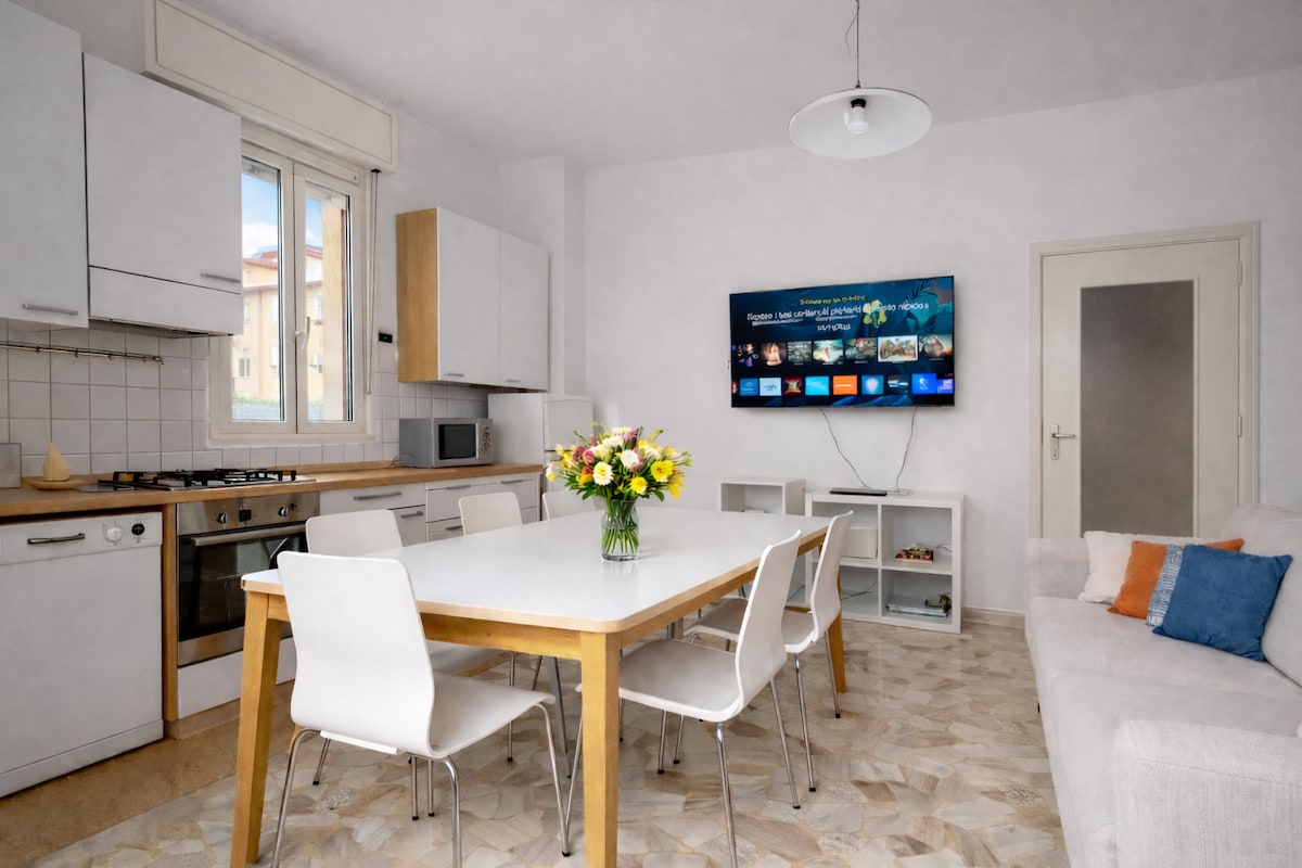 Mascarella 89 — cucina e zona pranzo